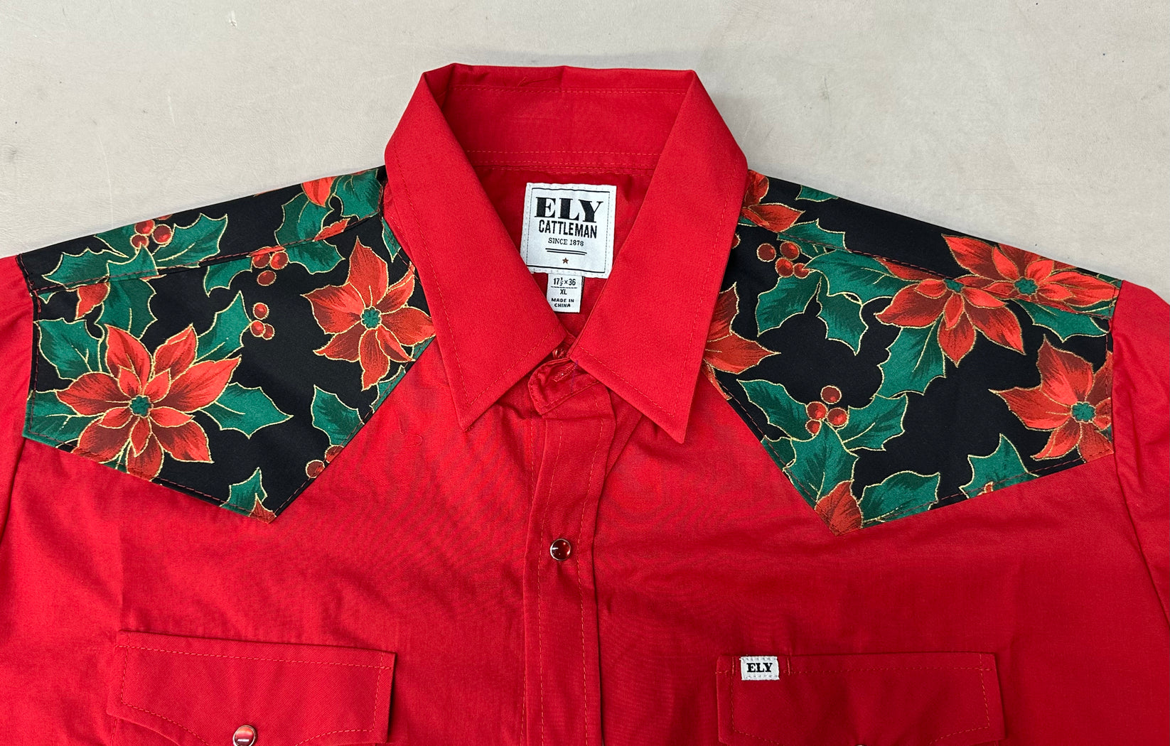 The Ely Shirts MATCHING Print Yoke and/or Cuffs (shirt NOT included) add red poinsettia and green holly designs on black panels, perfect for customizing your men's ELY shirt. Made from 100% cotton for comfortable wear.